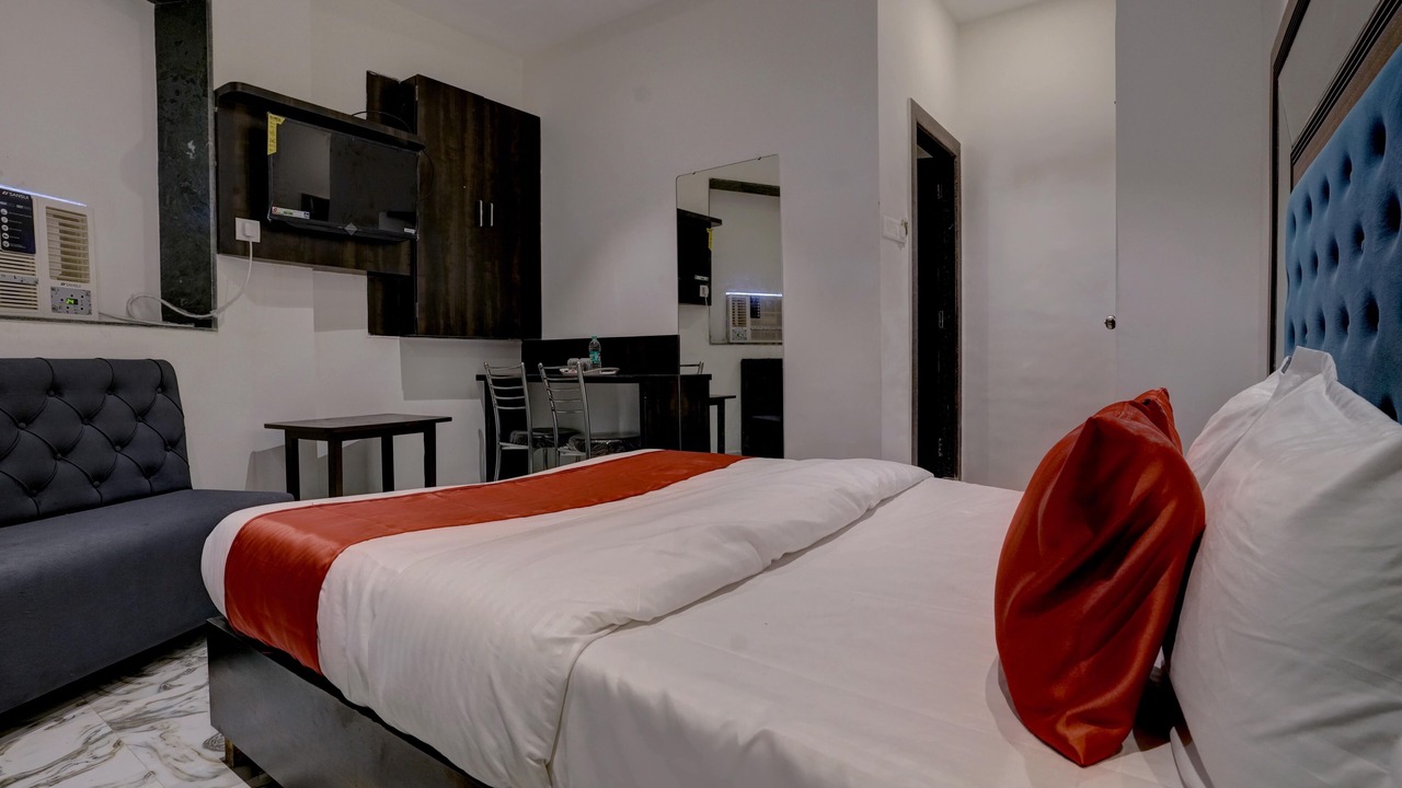 Photo of Bedroom in Girgaon