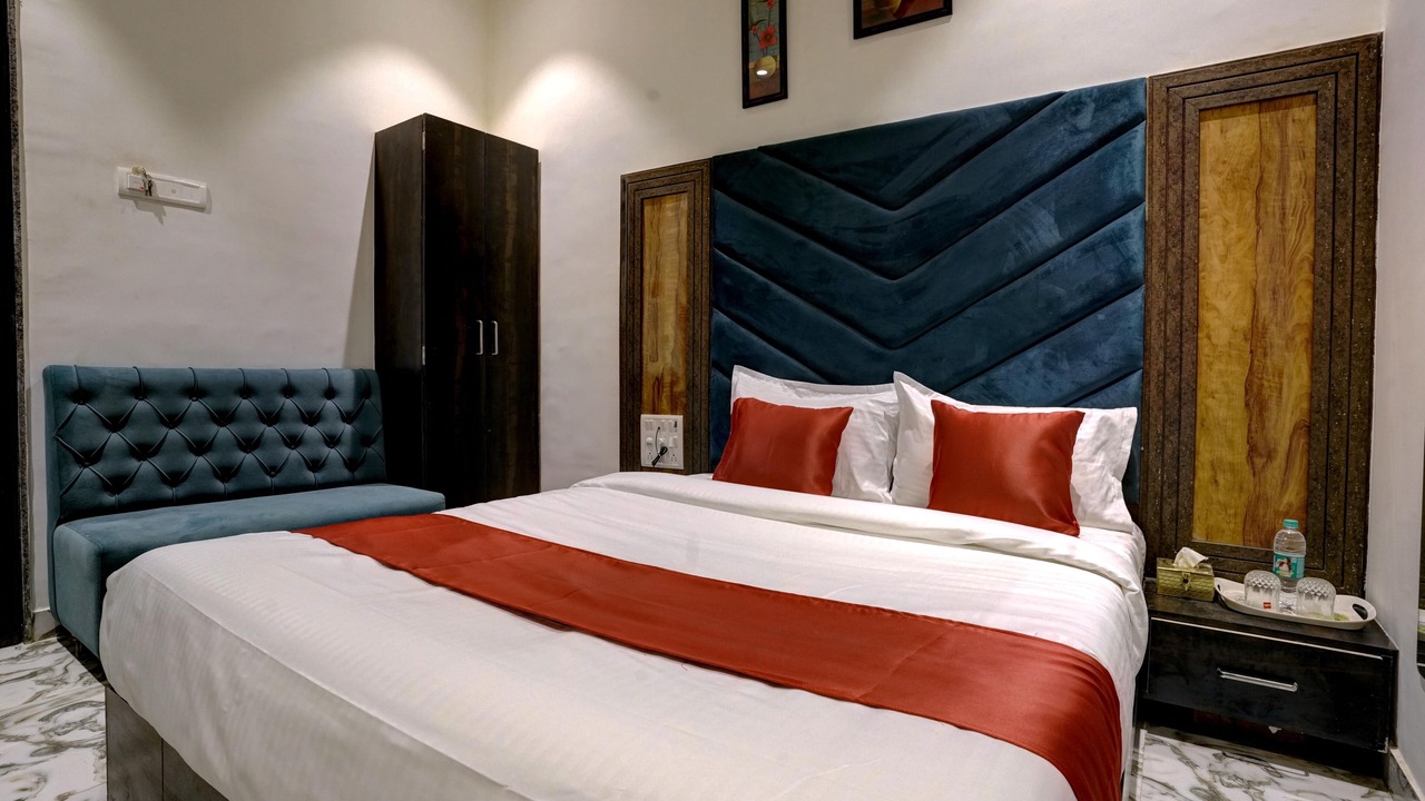 Photo of Bedroom in Girgaon