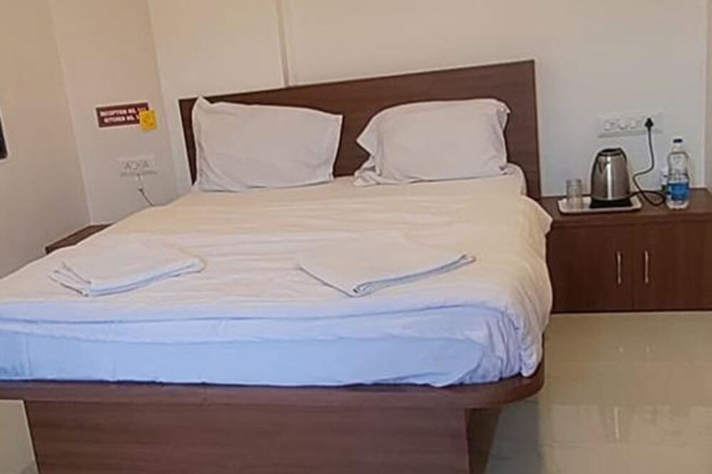 Photo of Bedroom in Trimbak