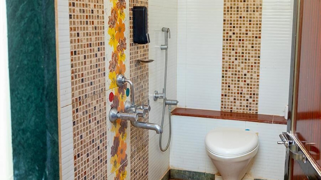 Photo of Bathroom in Kunkeshwar