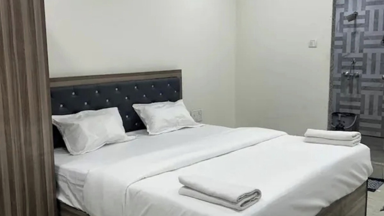 Photo of Bedroom in Amarnath