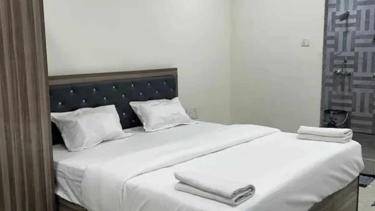 Photo of Bedroom in Amarnath