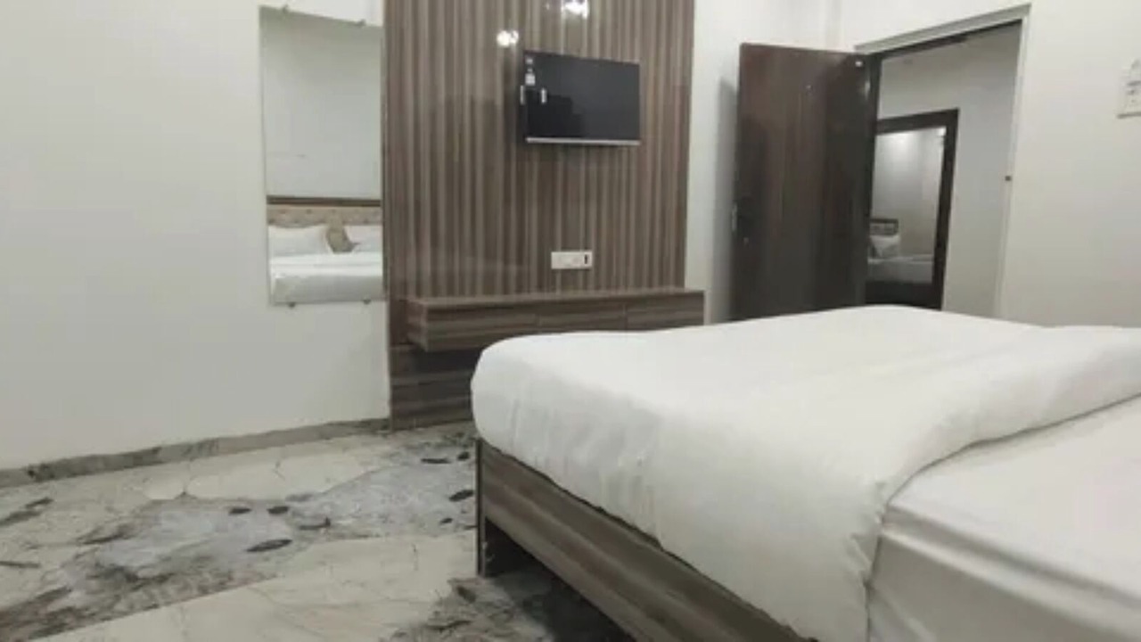 Photo of Bedroom in Amarnath