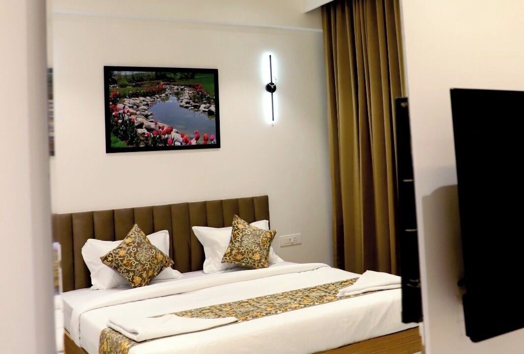 Photo of Bedroom in Daulatabad