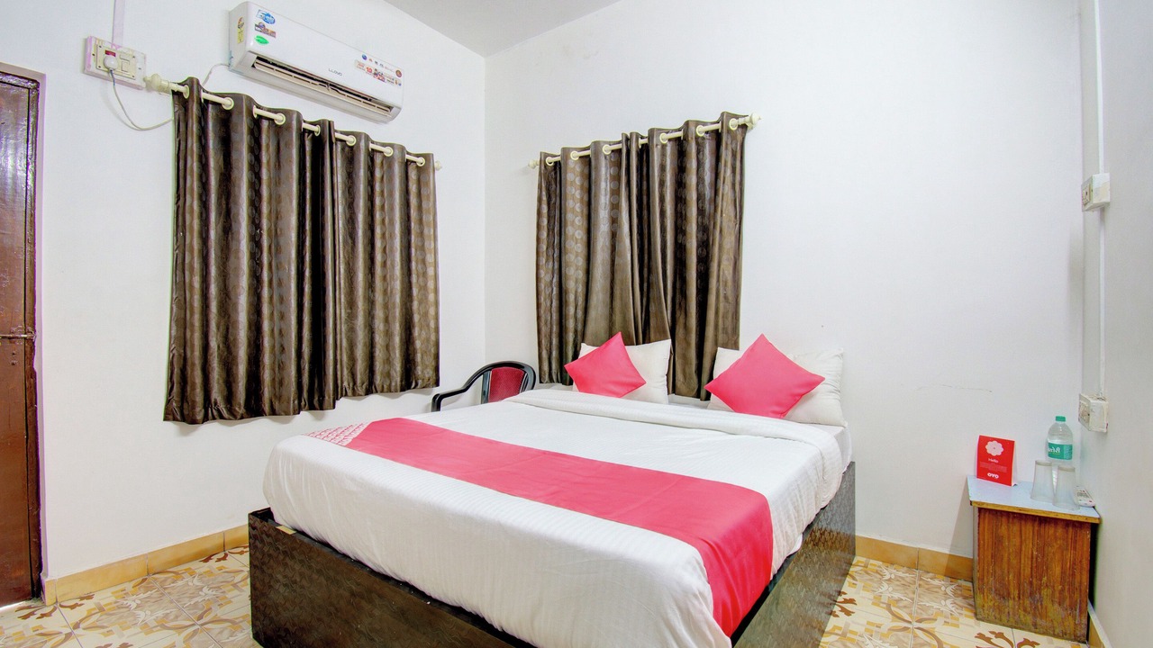 Photo of Bedroom in Daulatabad