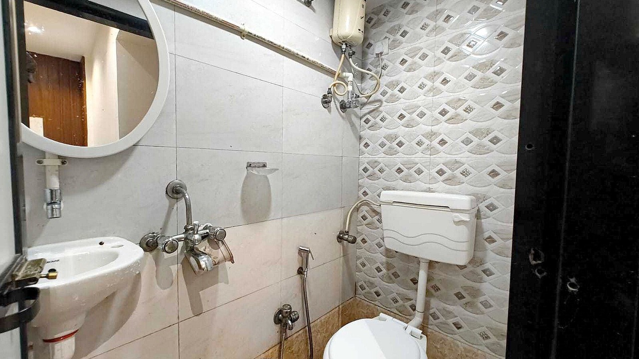 Photo of Bathroom in Kandiwali West