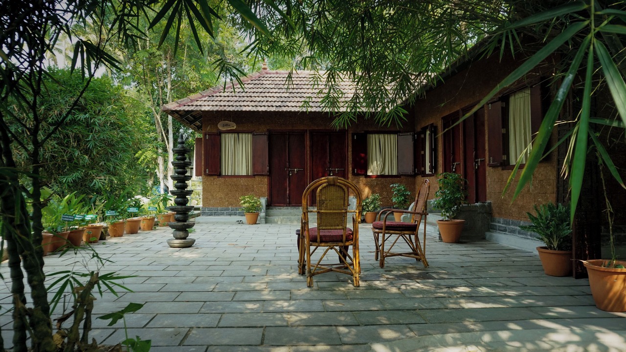 Photo of Patio Balcony in Poovar