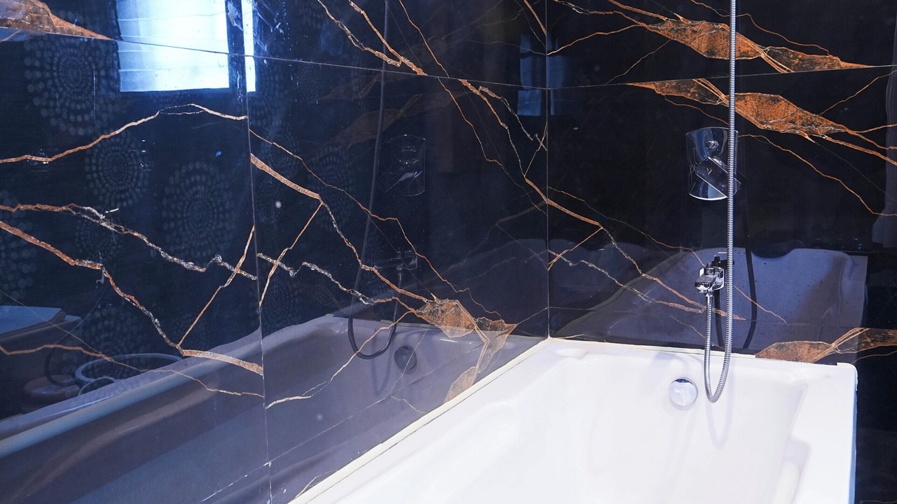 Photo of Bathroom in Santacruz West