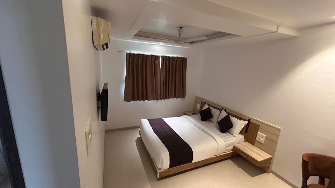 Photo of Bedroom in Kadachiwadi