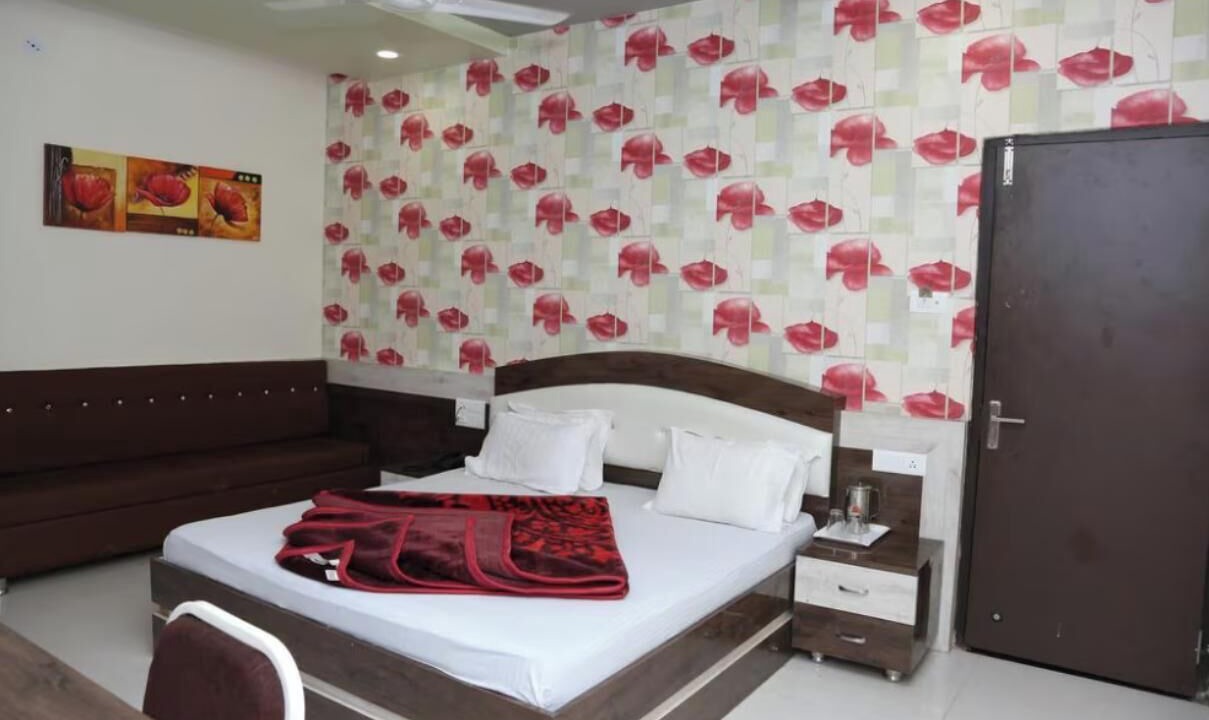 Photo of Bedroom in Khattalwada