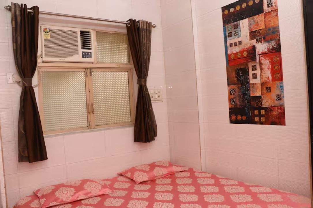 Photo of Bedroom in Malad West