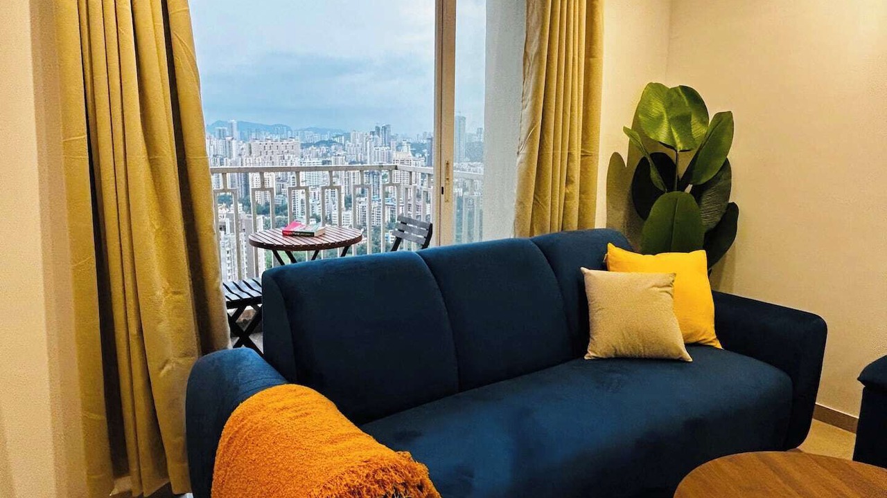 Photo of Livingroom in Thane West