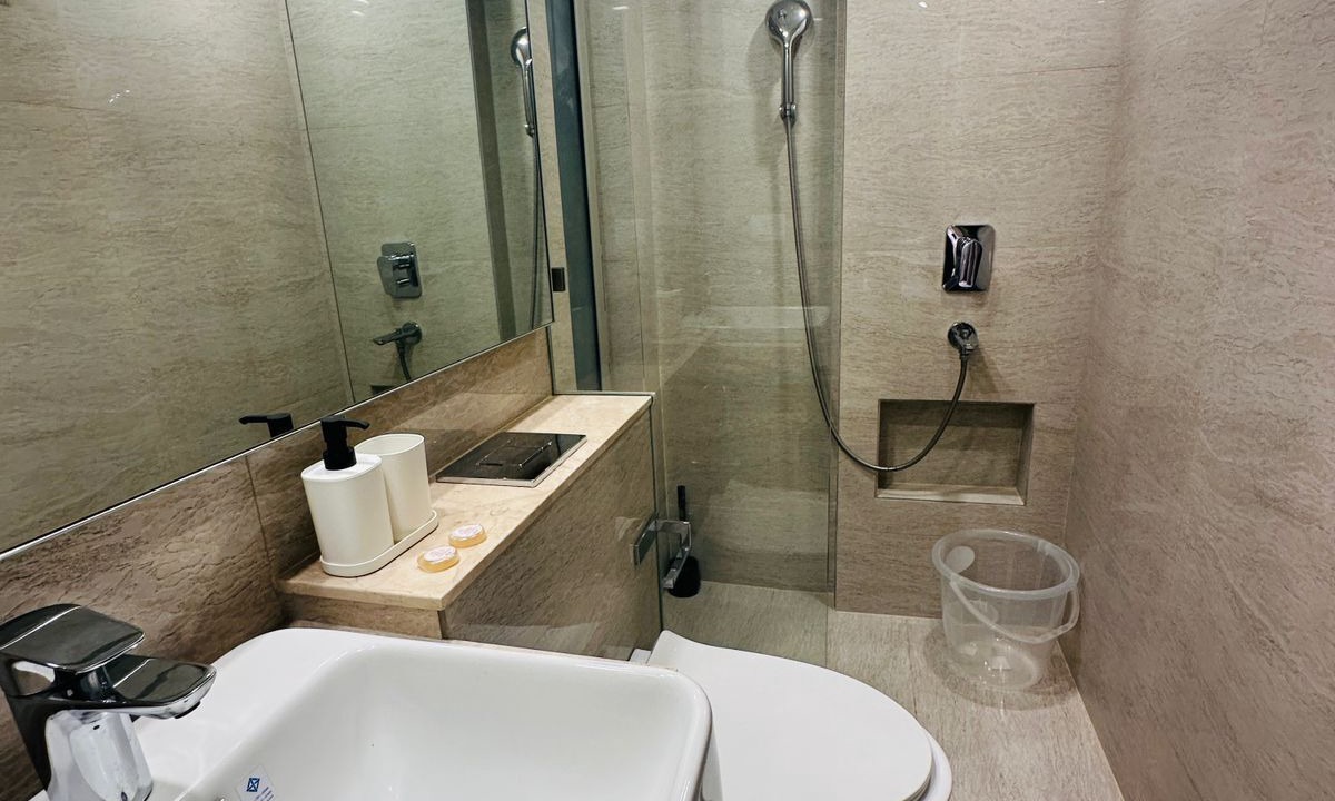 Photo of Bathroom in Hiranandani Gardens