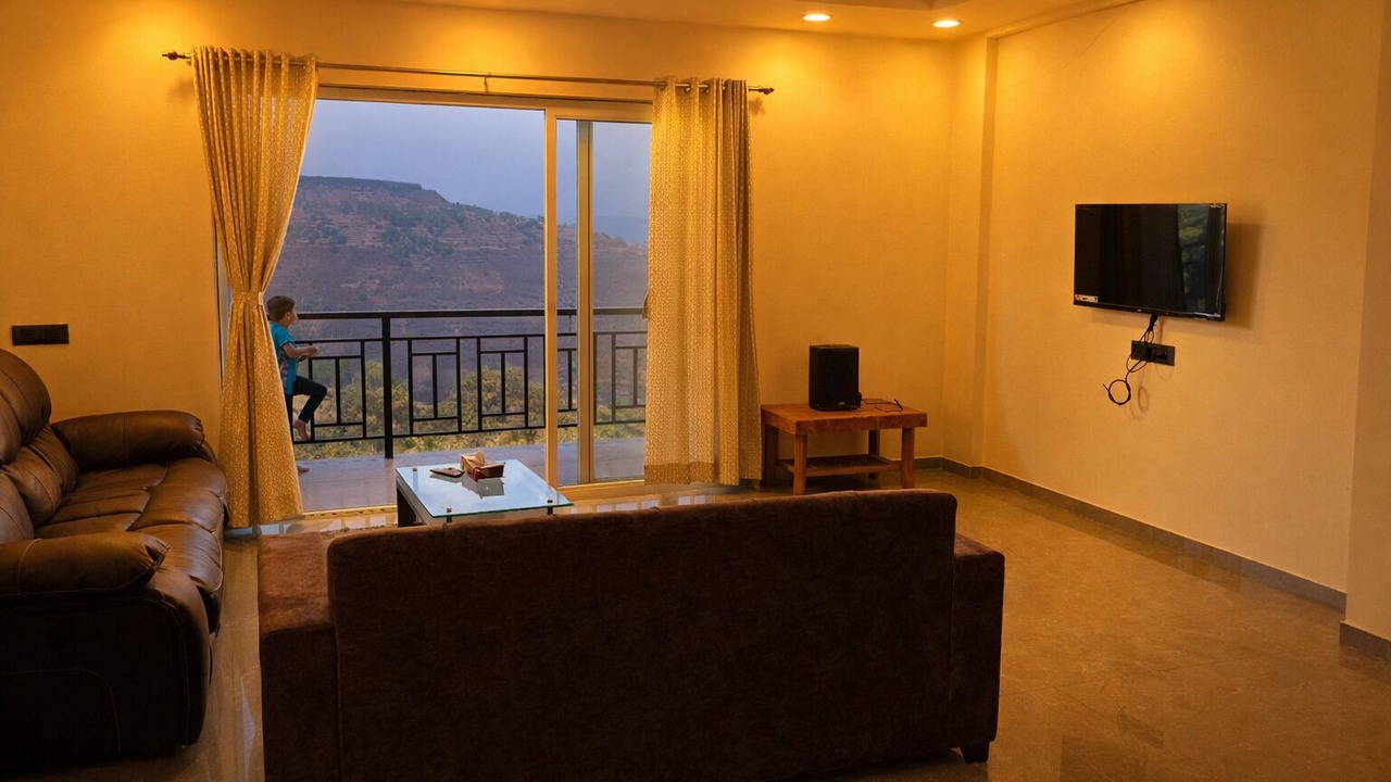 Photo of Livingroom in Mahabaleshwar