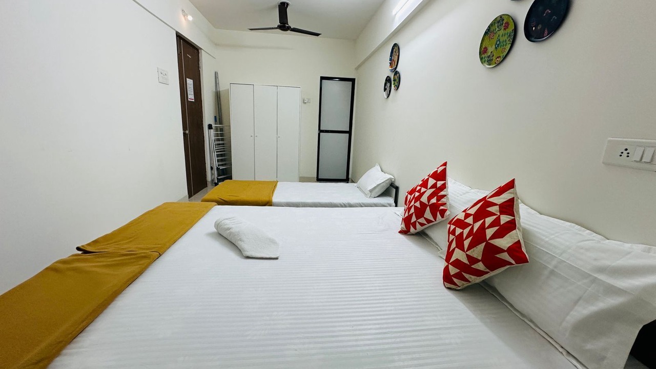 Photo of Bedroom in Parel