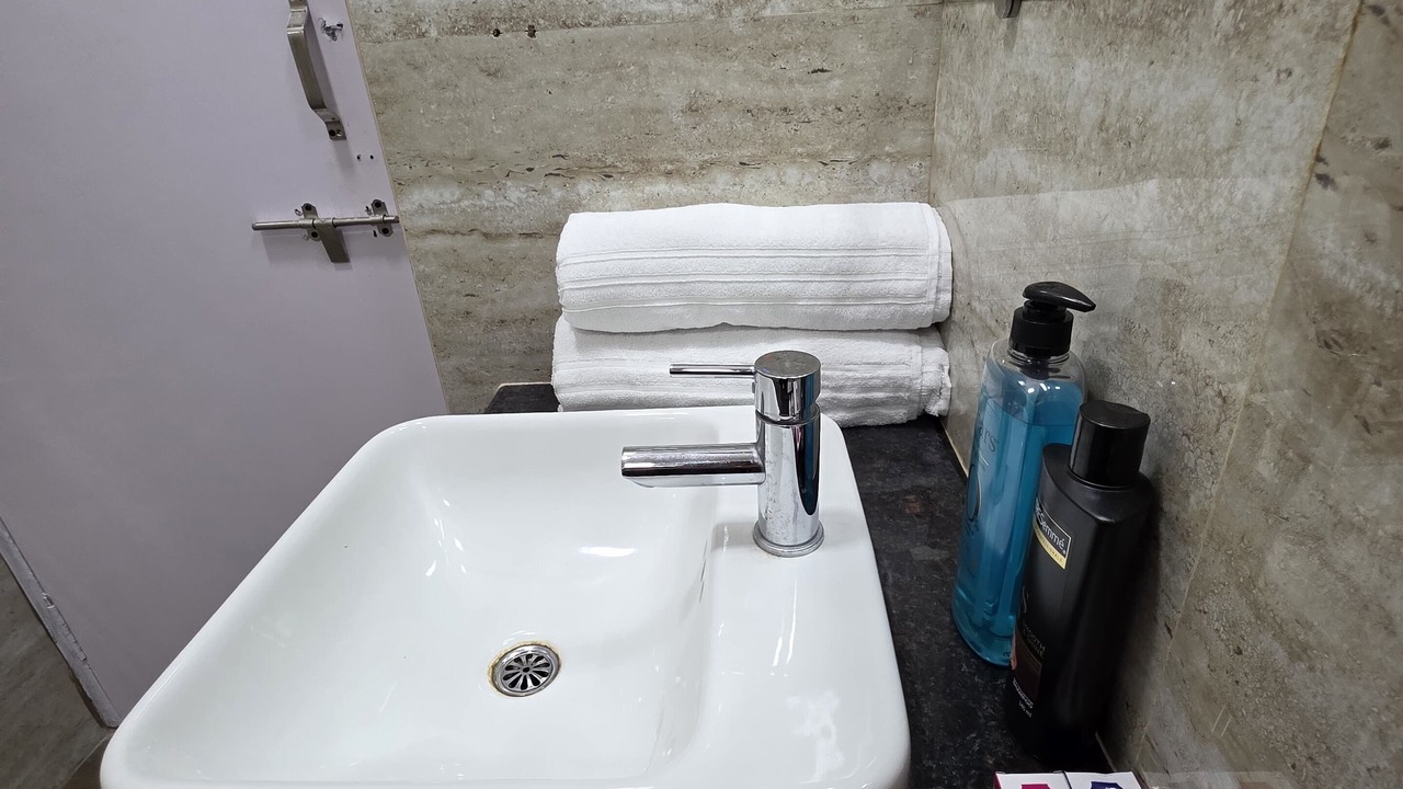 Photo of Bathroom in Malabar Hill