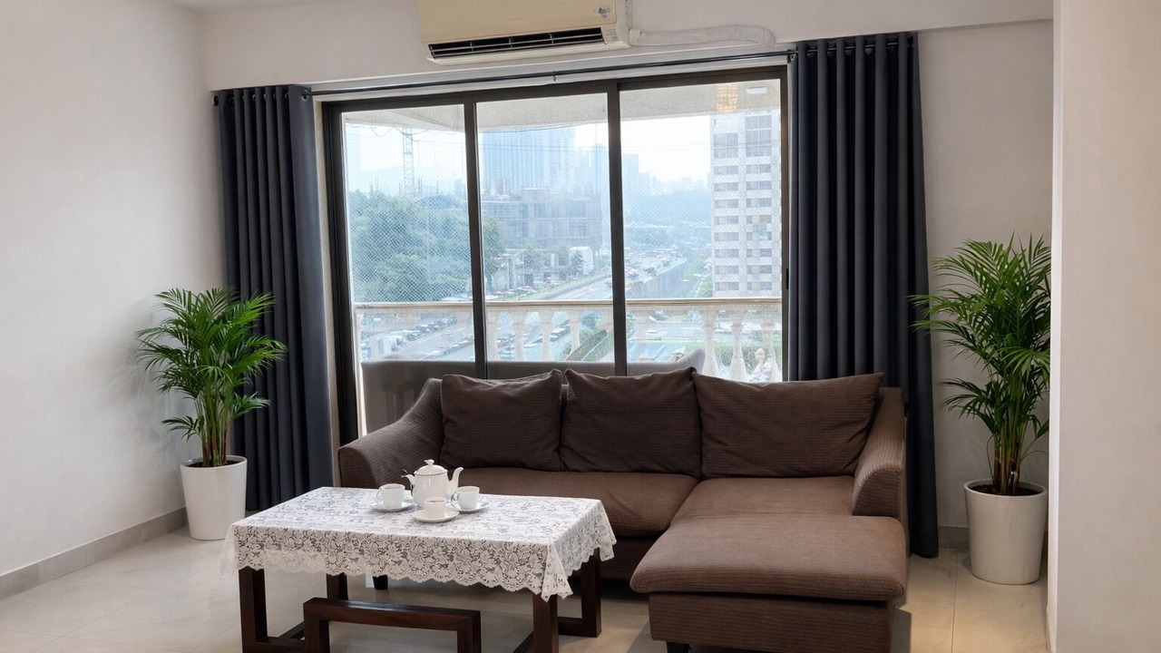 Photo of Livingroom in Thane West