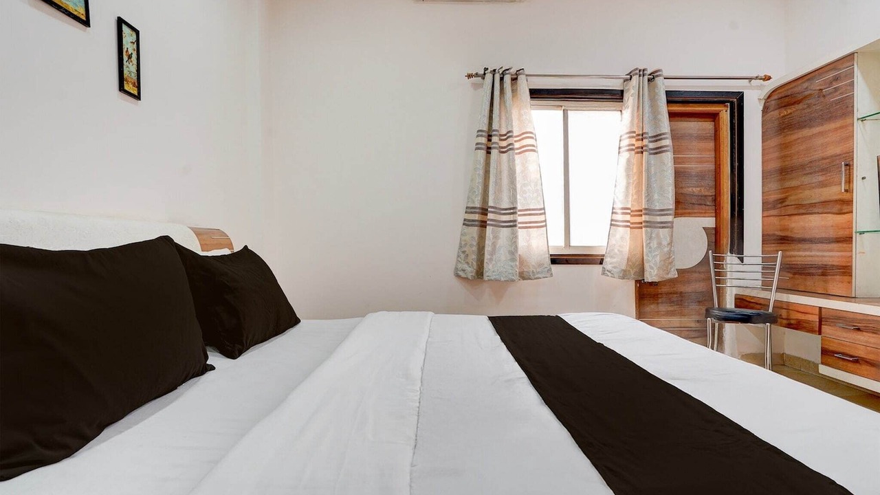 Photo of Others in Alandi