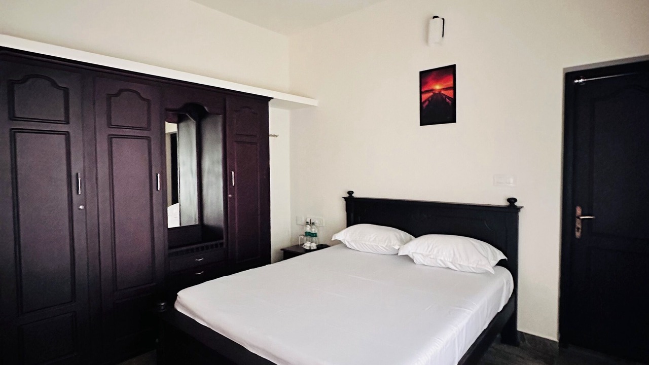 Photo of Bedroom in Alappuzha