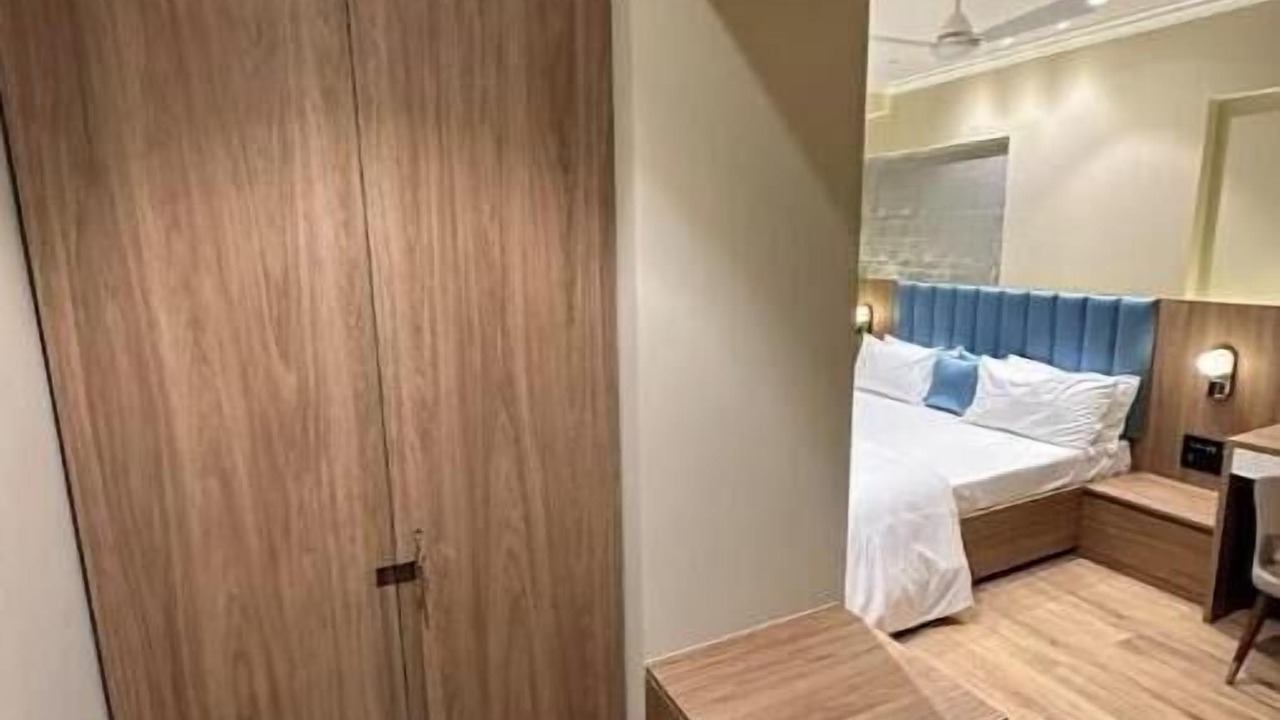 Photo of Bedroom in Khar