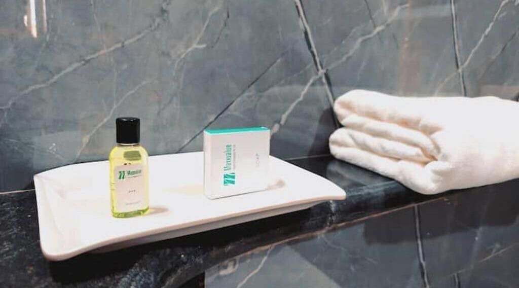 Photo of Bathroom in Hiranandani Gardens