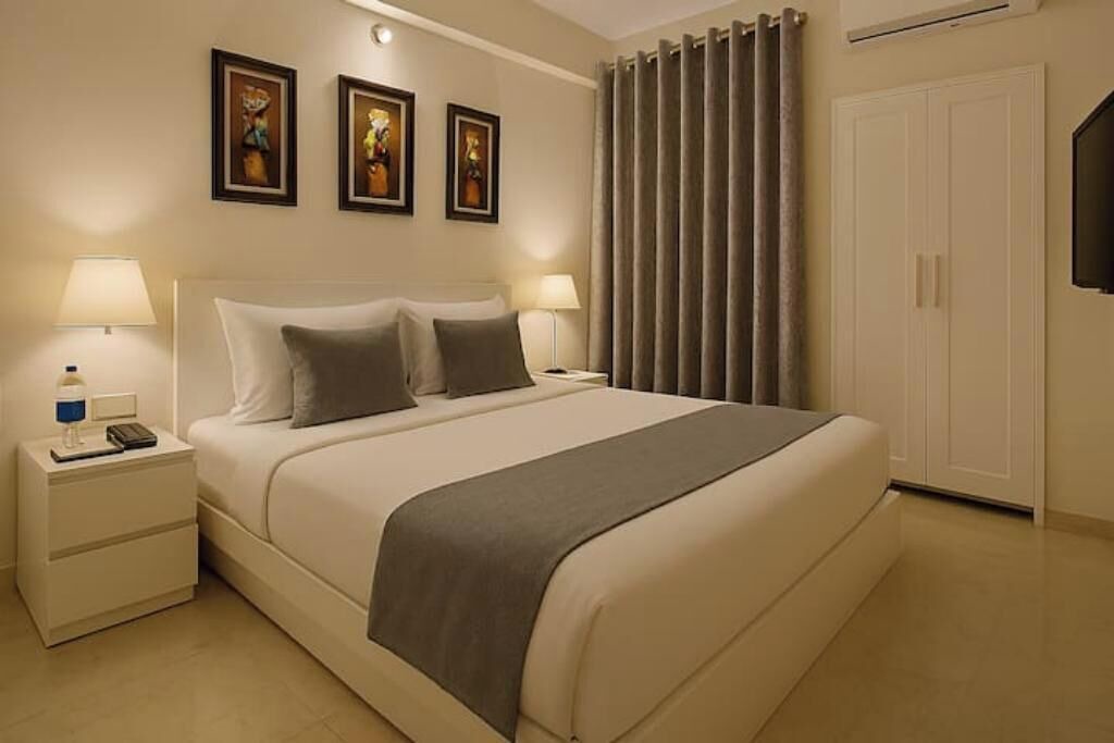 Photo of Bedroom in Hiranandani Gardens