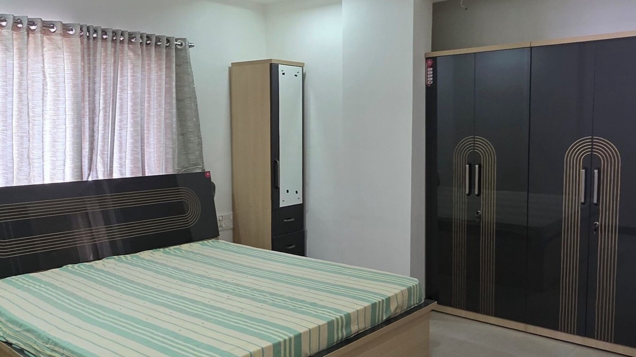 Photo of Bedroom in Daulatabad