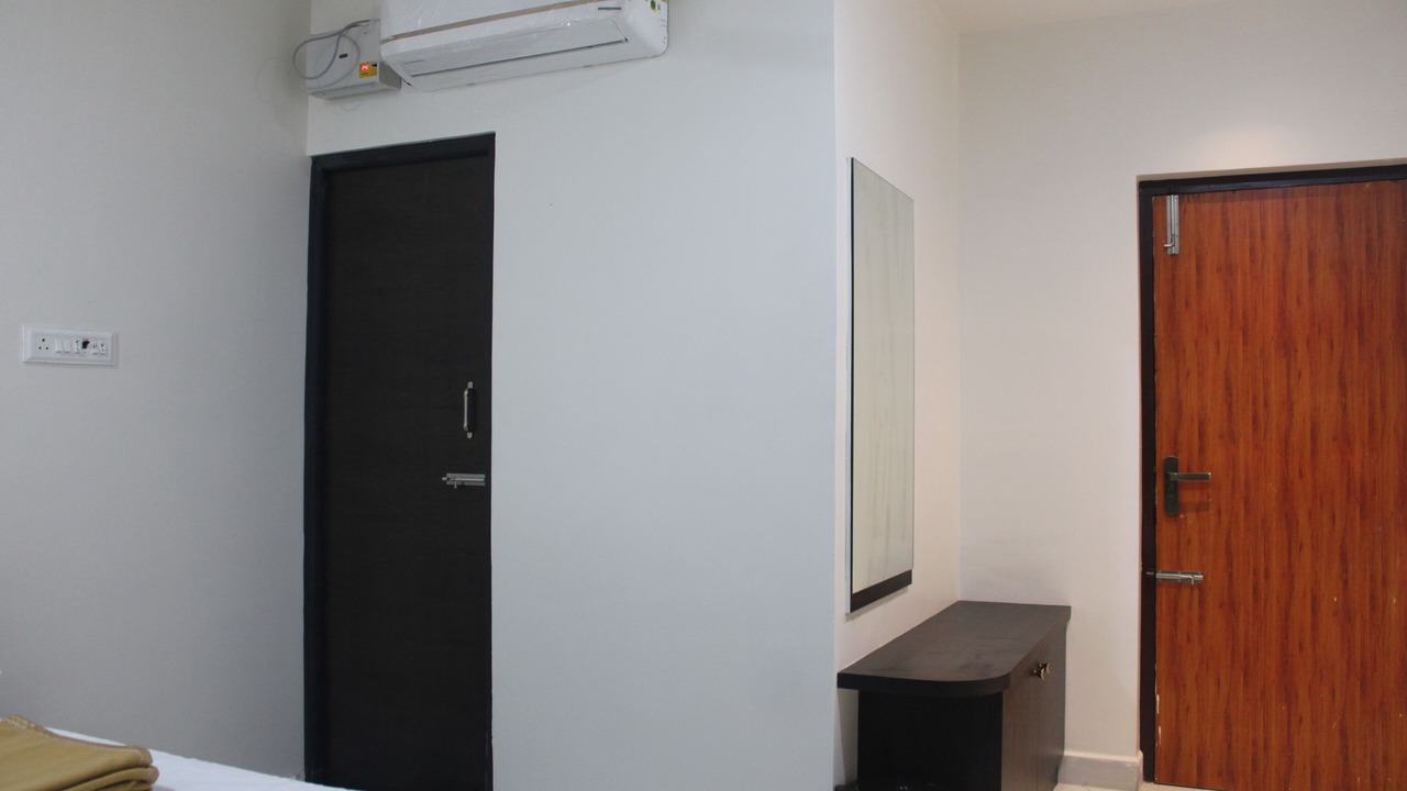 Photo of Bedroom in Tiruvannamalai