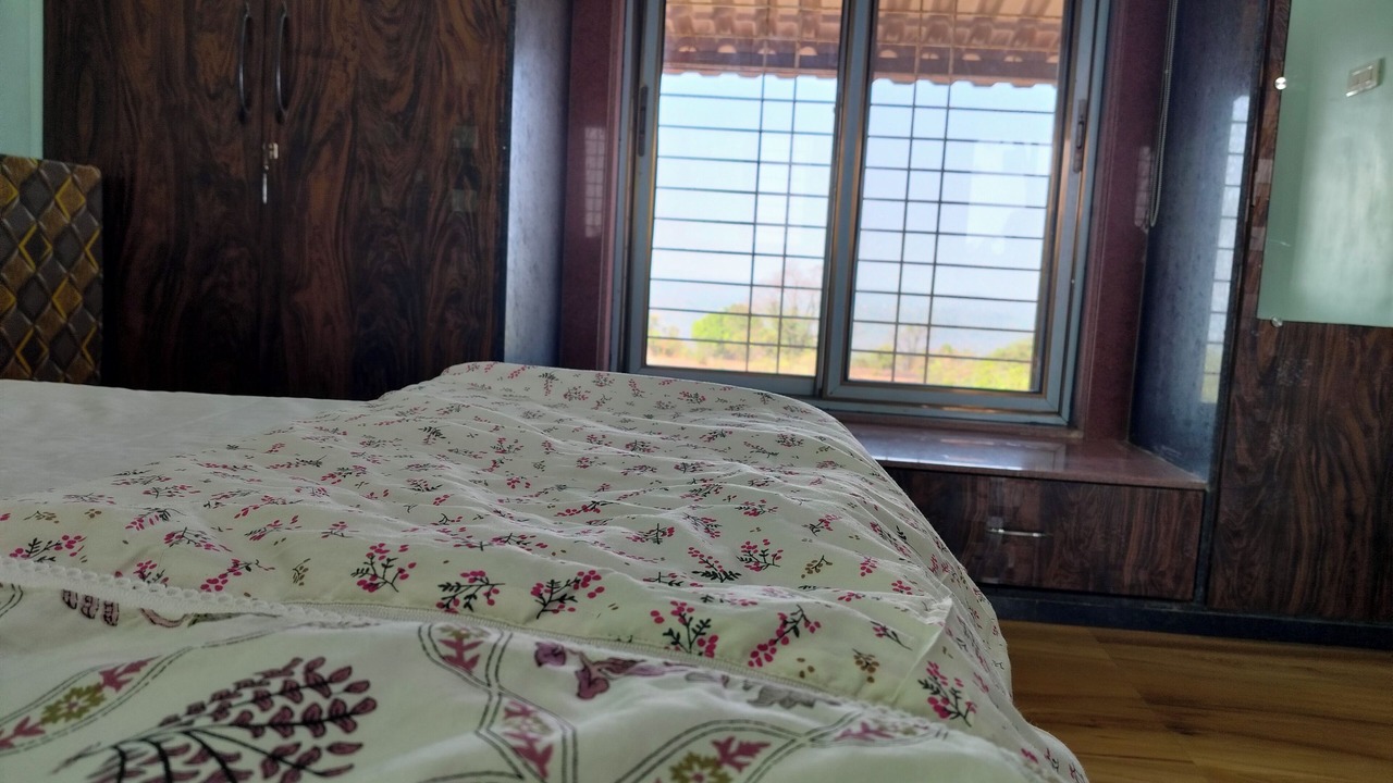 Photo of Bedroom in Mangaon
