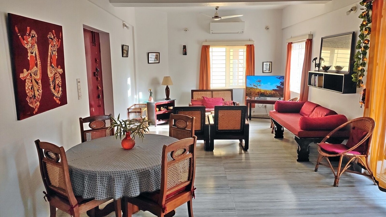 Photo of Livingroom in White Town