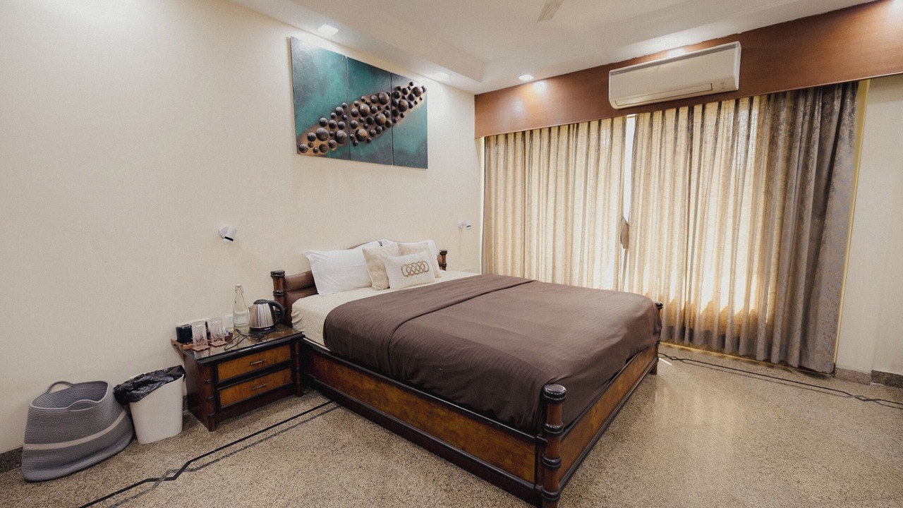 Photo of Bedroom in Dadar East