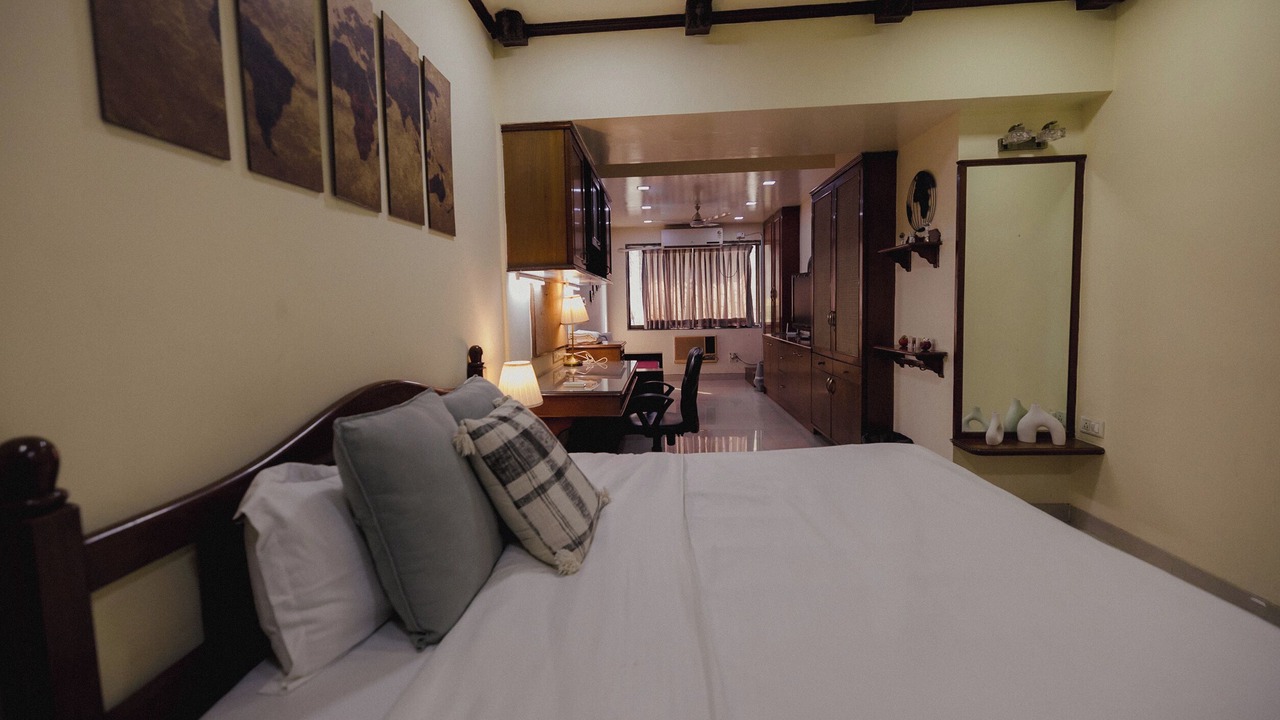 Photo of Bedroom in Dadar East