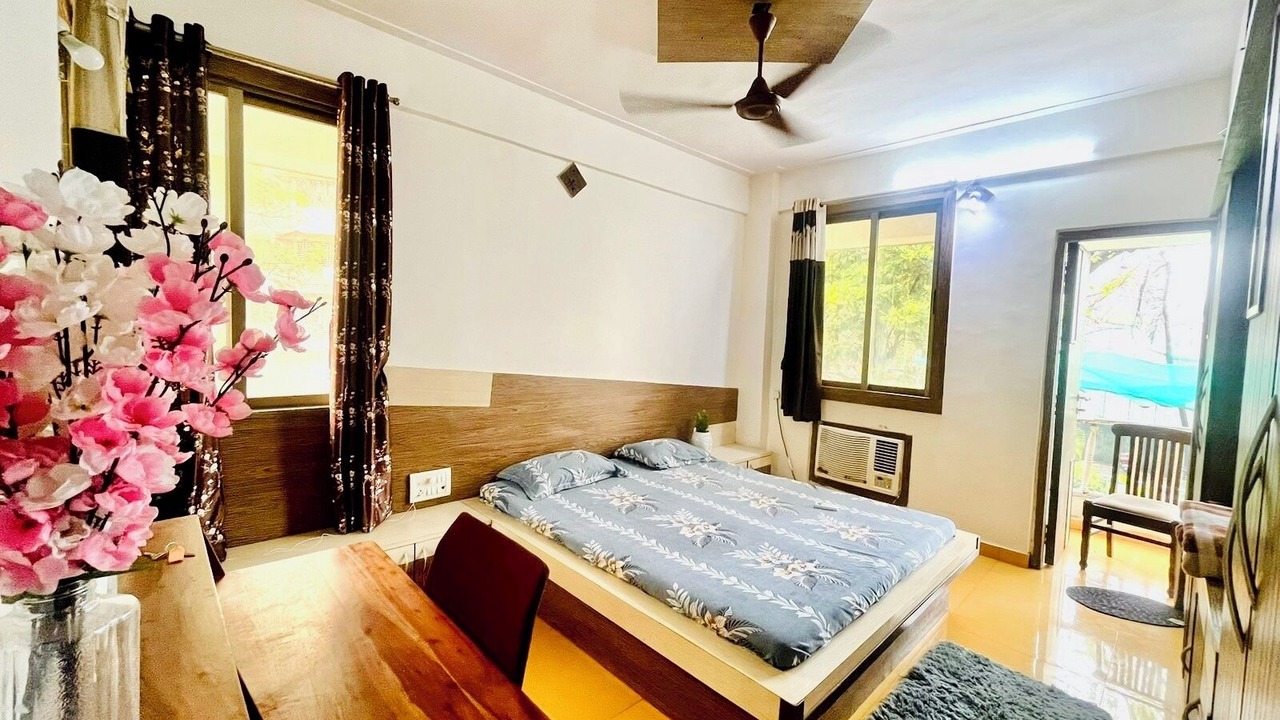 Photo of Bedroom in Versova