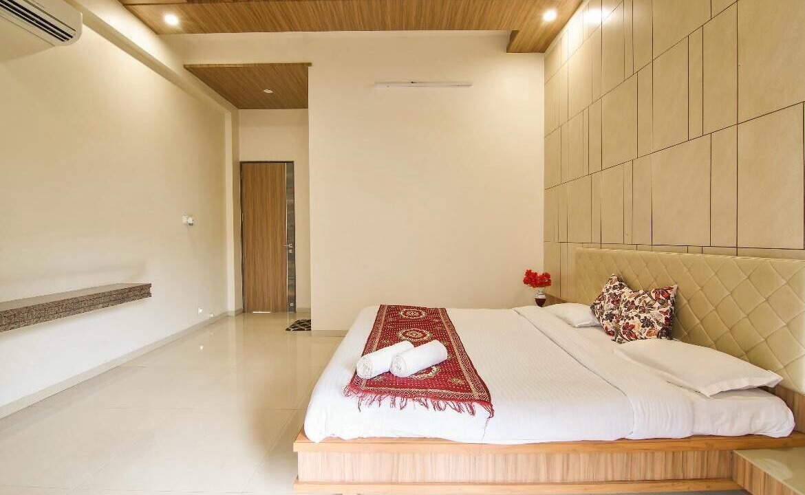 Photo of Bedroom in Lonavala