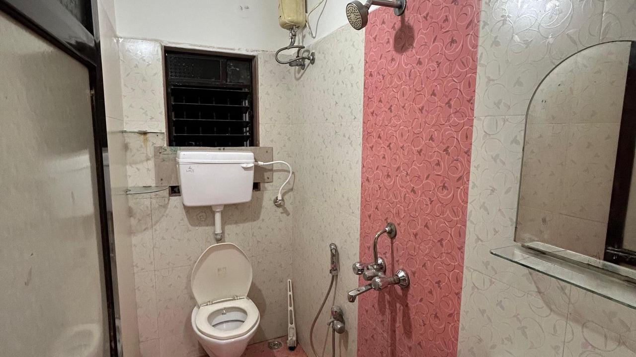 Photo of Bathroom in Parshwapuram
