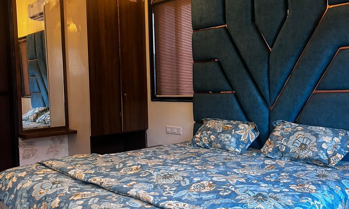 Photo of Bedroom in Daulatabad