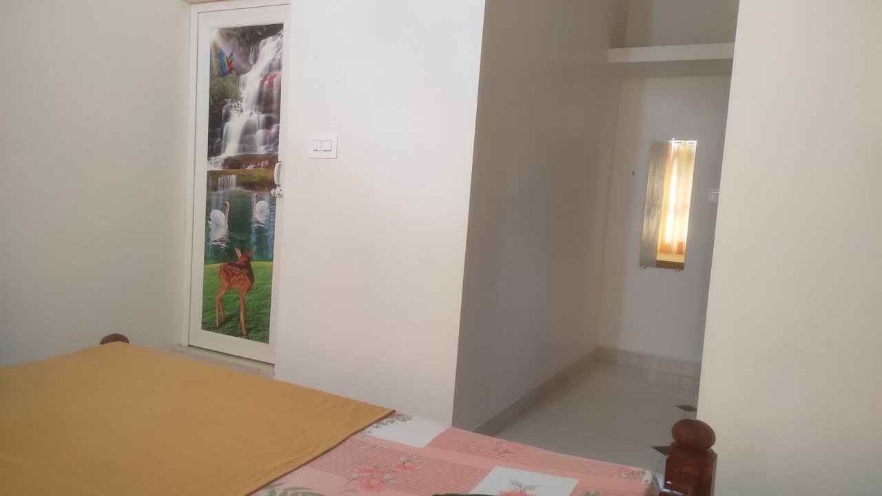 Photo of Bedroom in Kushalnagar