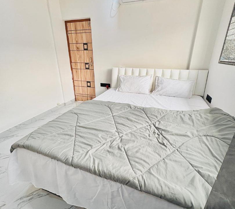 Photo of Bedroom in Trimbak