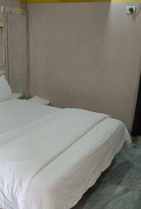 Photo of Bedroom in Daulatabad