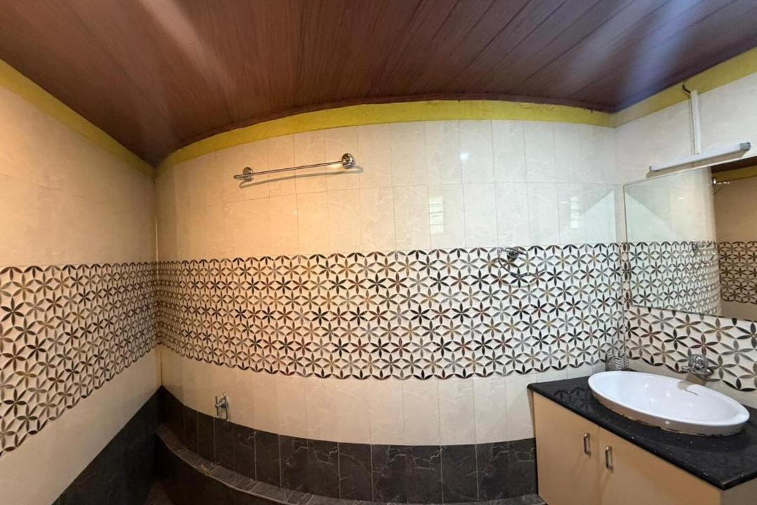 Photo of Bathroom in Elappara