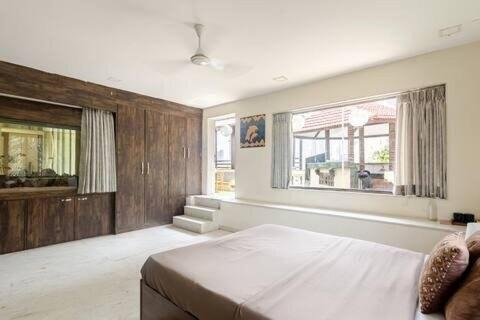 Photo of Bedroom in Dadar East
