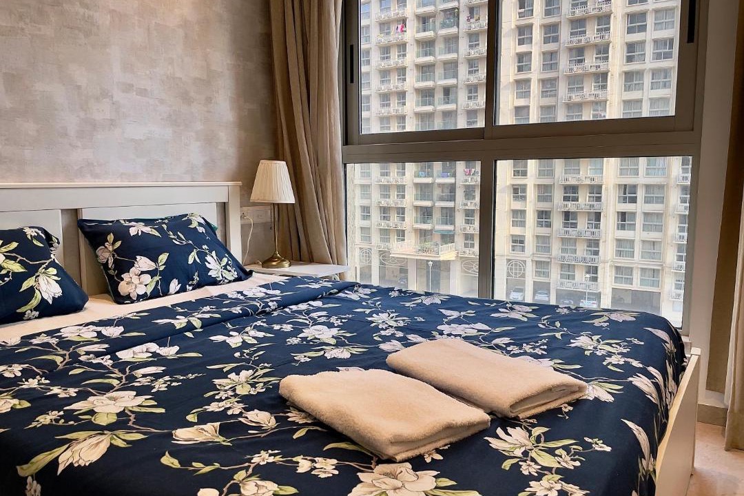 Photo of Bedroom in Hiranandani Gardens