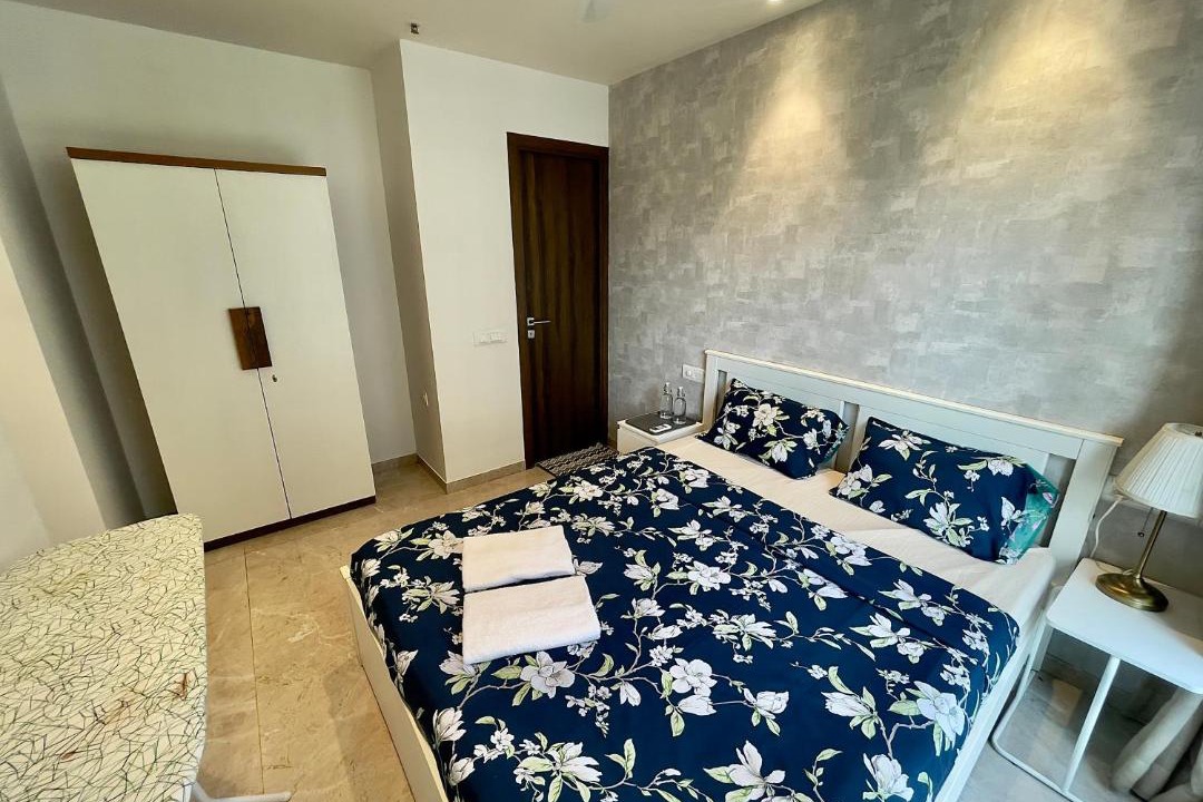 Photo of Bedroom in Hiranandani Gardens