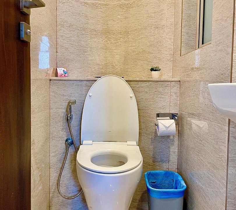 Photo of Bathroom in Hiranandani Gardens