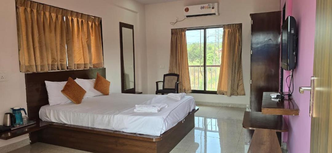 Photo of Bedroom in Khed