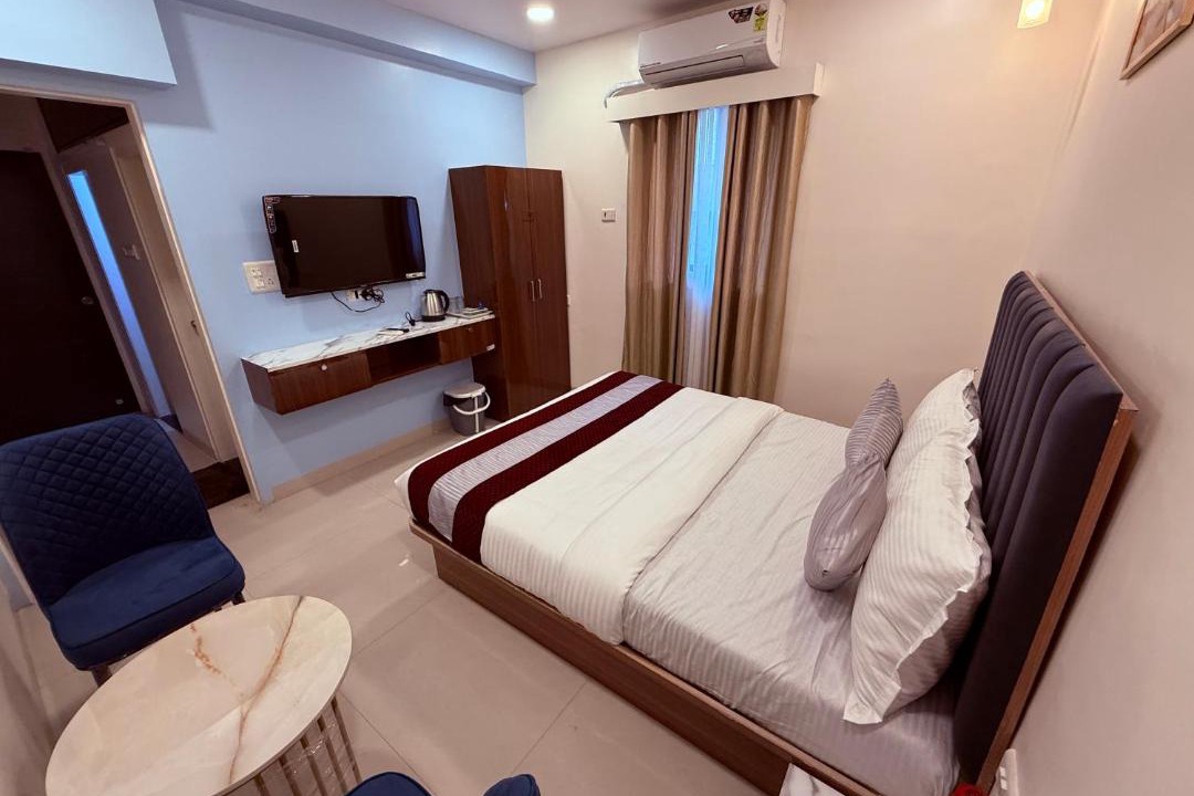 Photo of Bedroom in Vile Parle East