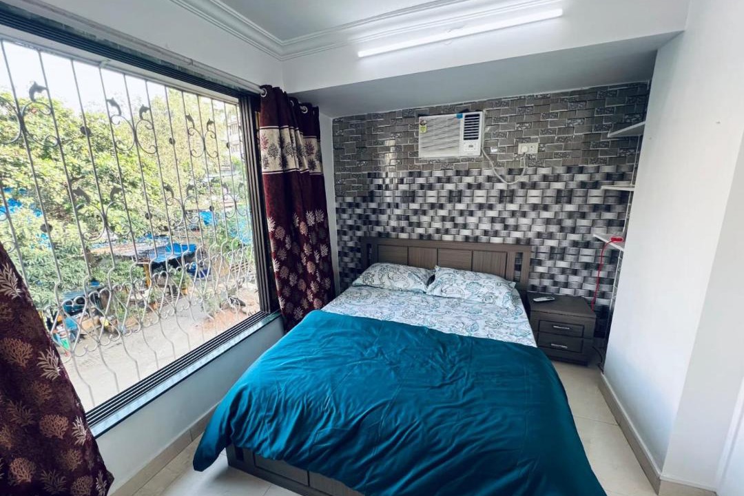 Photo of Bedroom in Pali Hill