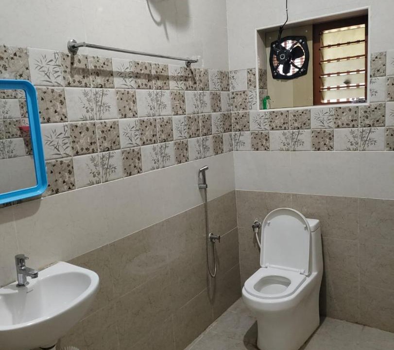 Photo of Bathroom in Courtallam