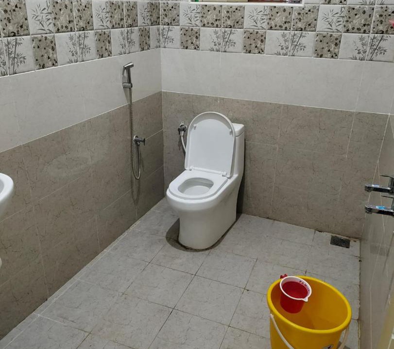 Photo of Bathroom in Courtallam