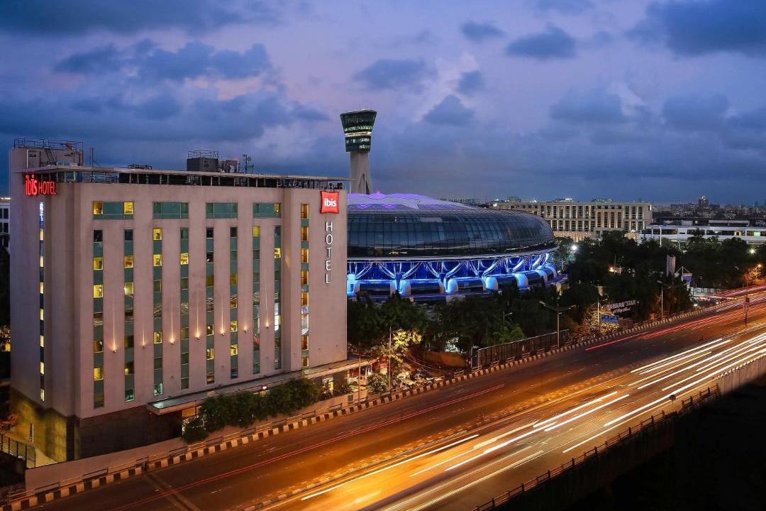 Photo of Buildings in Vile Parle East
